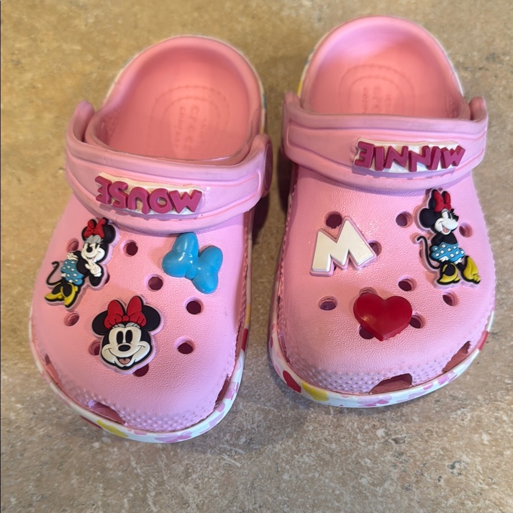 Minnie Mouse Toddler Girl Size 7 Crocs